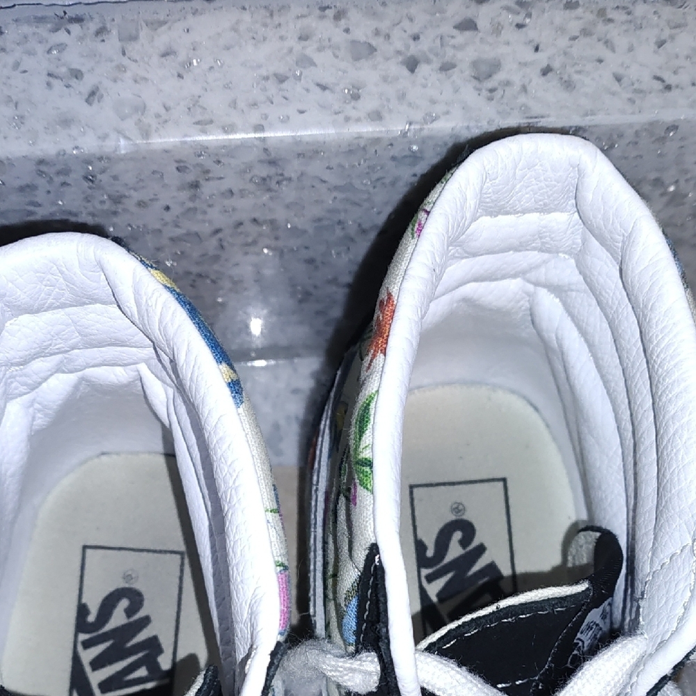 Vans High-Top Sneakers with Butterfly Print - Picture 3 of 6